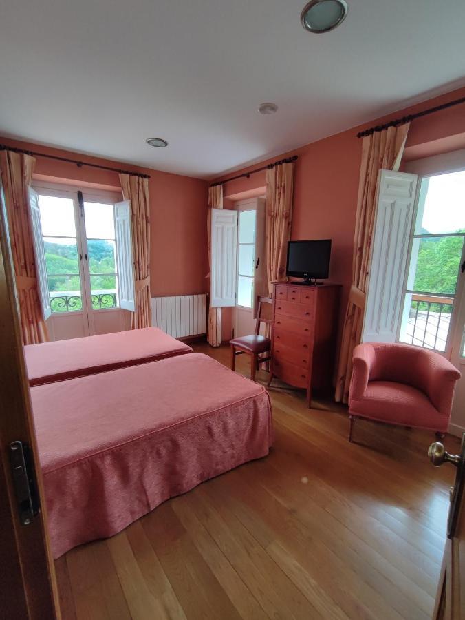 Vivienda Vacacional Las Vinas Villa โอเบียโด ภายนอก รูปภาพ