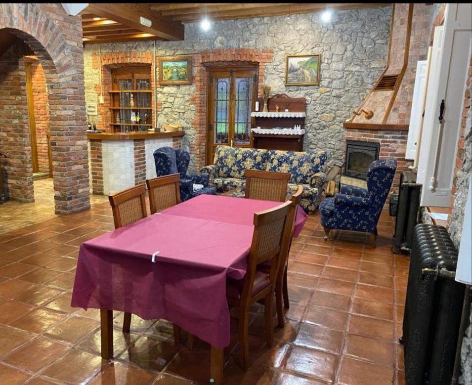 Vivienda Vacacional Las Vinas Villa โอเบียโด ภายนอก รูปภาพ
